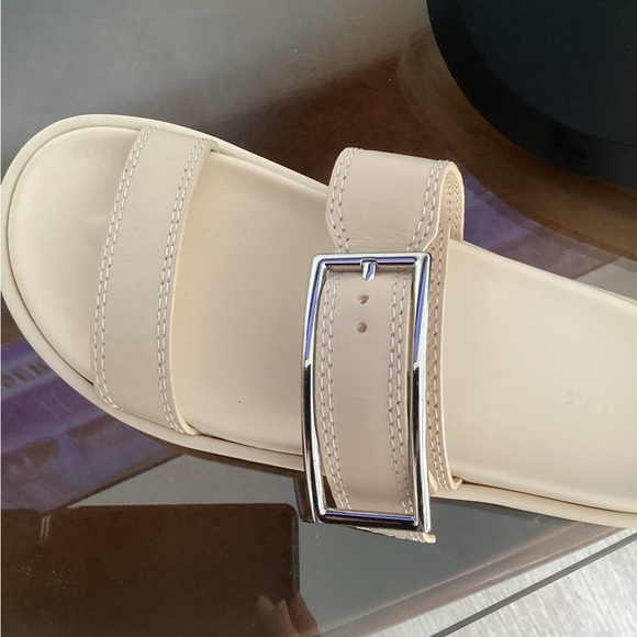 COPY - Zara SRPLS sandal - Picture 3 of 4
